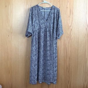 Black and white printed midi dress